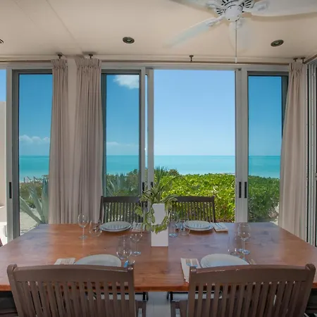 Aqua Del Rose 3 Bedroom Beachfront Cottage
